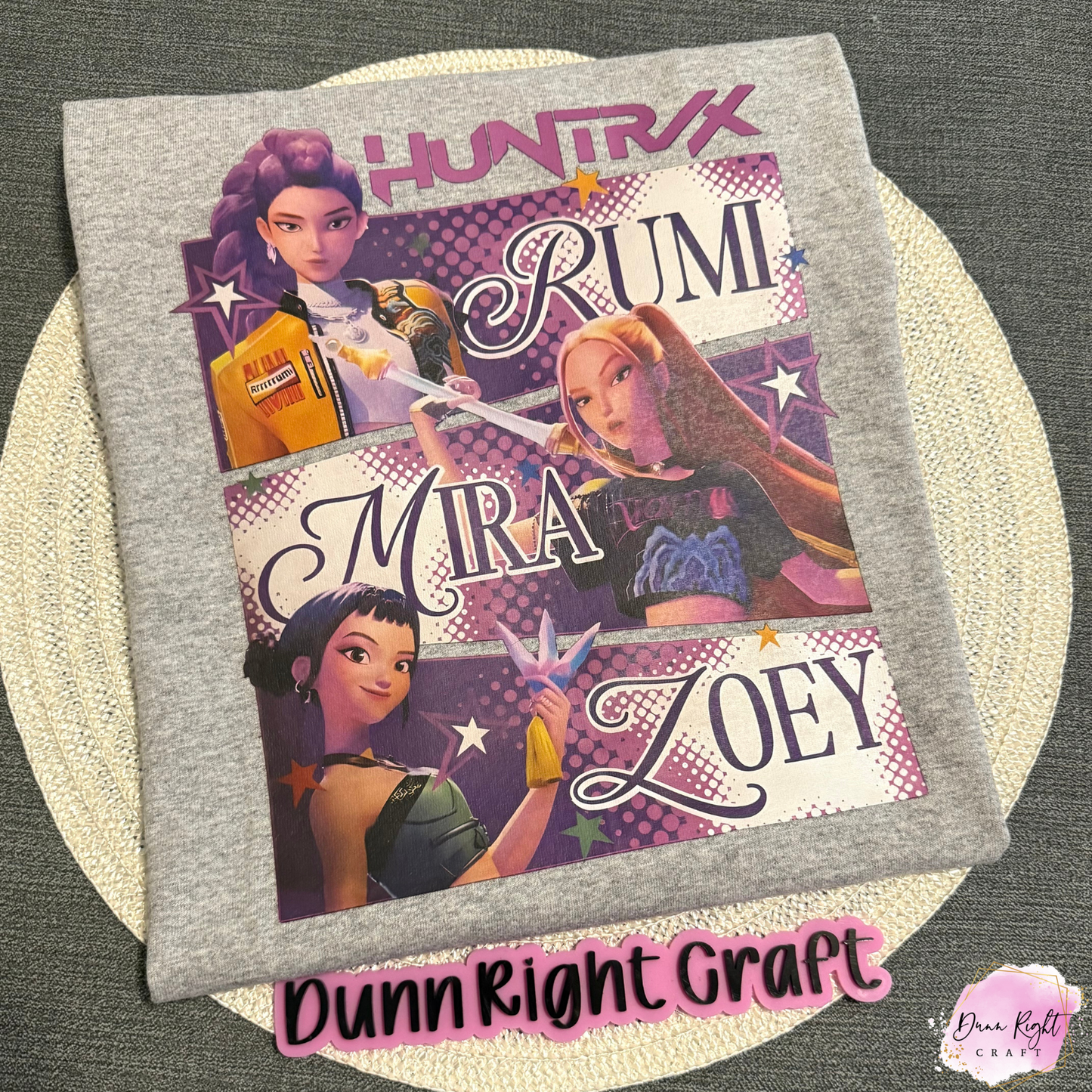 Huntrix k-pop character  t-shirt