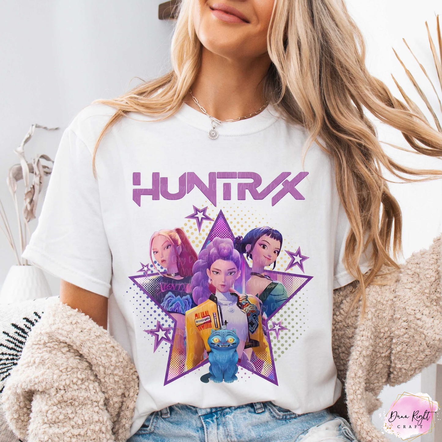 Huntrax Girl k-pop t-shirt